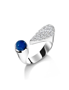 Anello in oro bianco tit. 750/000 con diamanti taglio brillante, per ct. 0,42, e zaffiro taglio cabochion, per ct. 1,17
